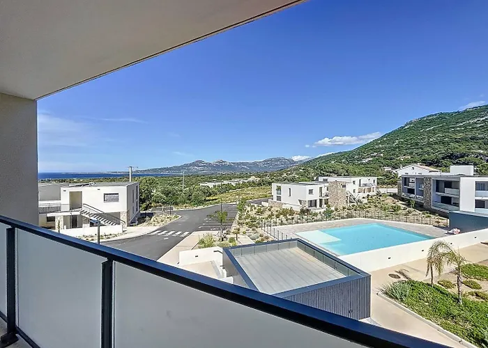 T2 - Avec Piscine Apartment